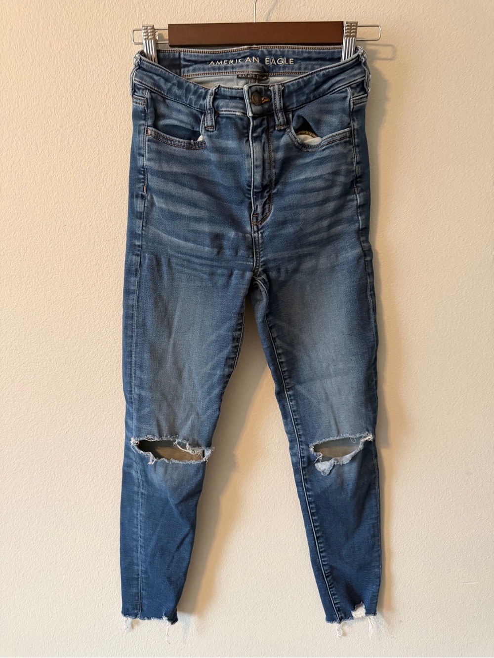 American Eagle Outfitters Medium Blue Distressed High-Rise Skinny Jeans
